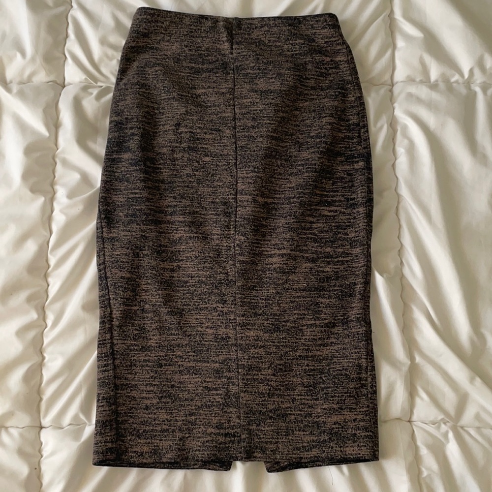 Aritzia pencil skirt with slit